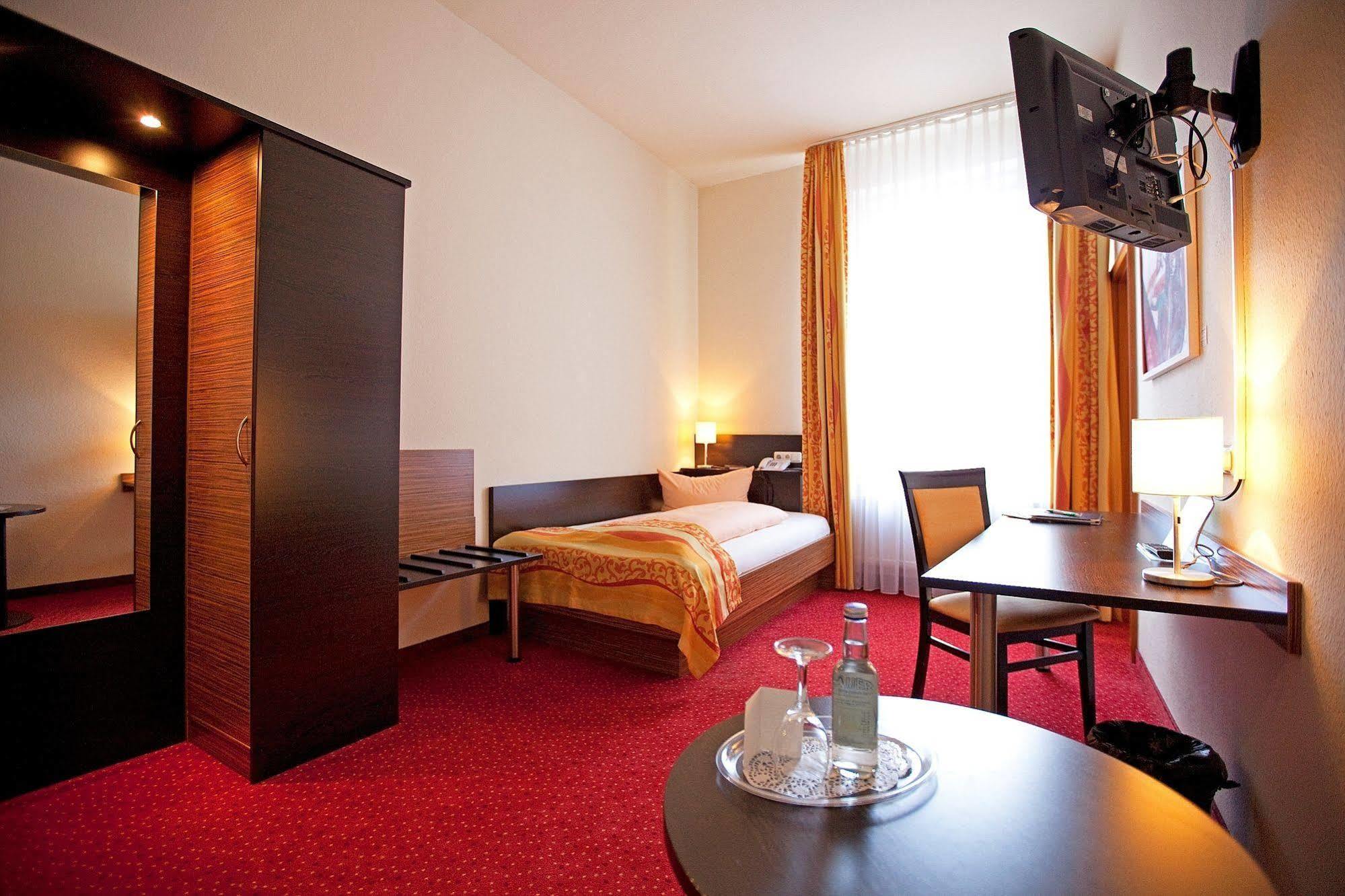 Drexel'S Parkhotel Μέμμινγκεν Εξωτερικό φωτογραφία